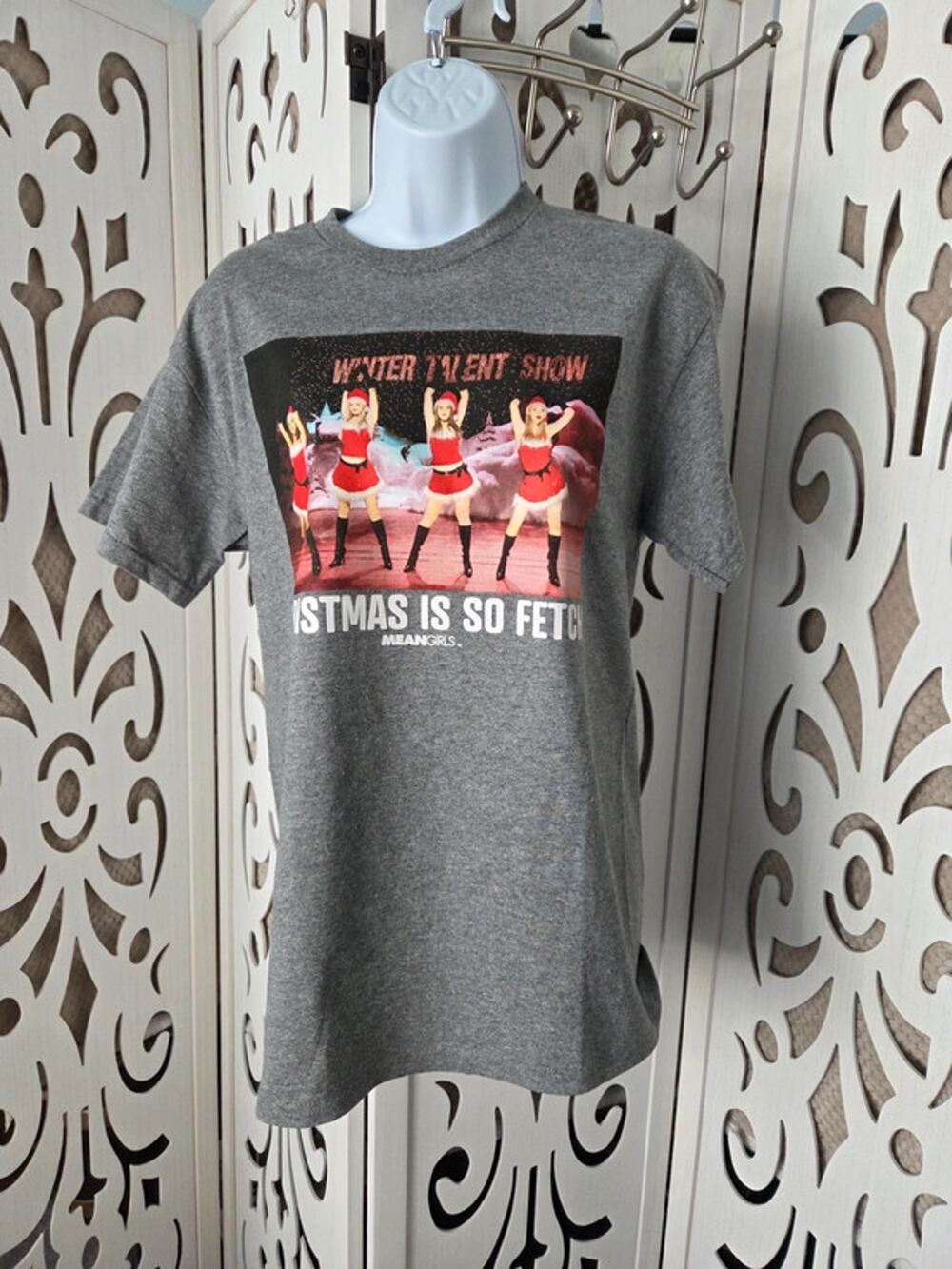 Mean Girls Christmas Tee So Fetch Gray Graphic Movie Shirt Womens M NWOT